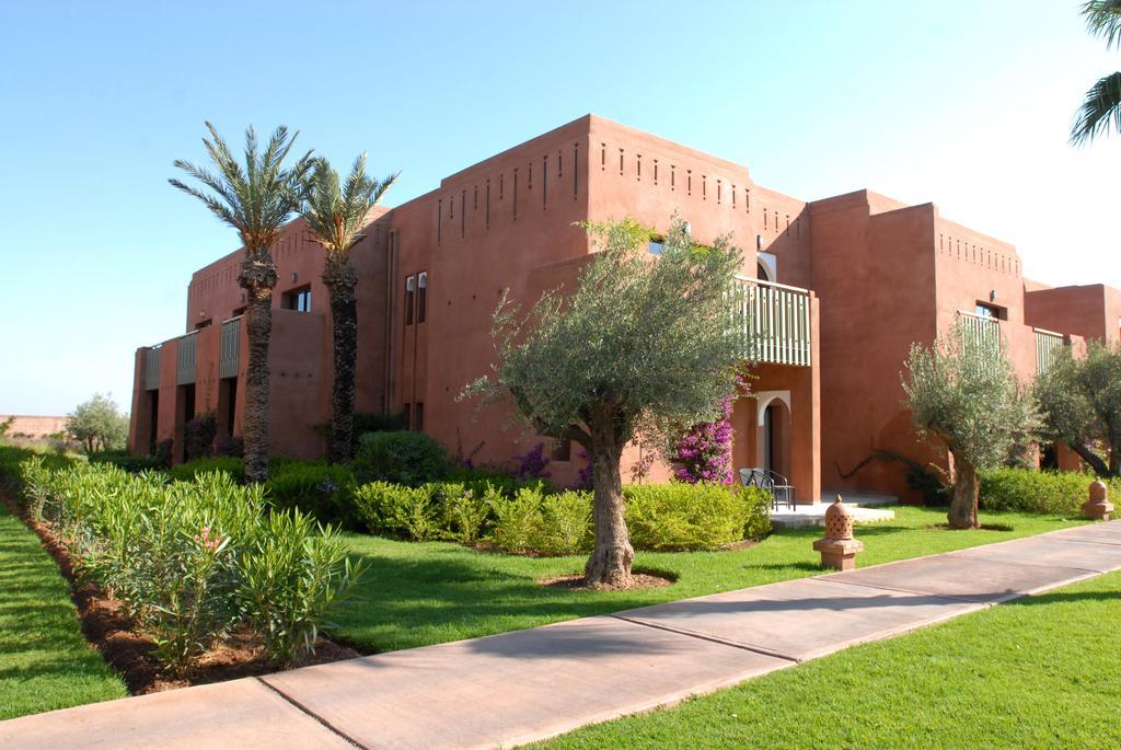 Готель Kenzi Club Agdal Medina Lahebichate Екстер'єр фото The campus of the American University of Ras El Bar