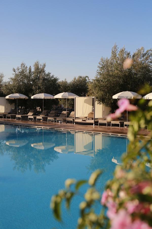 Готель Kenzi Club Agdal Medina Lahebichate Екстер'єр фото The pool at the hotel